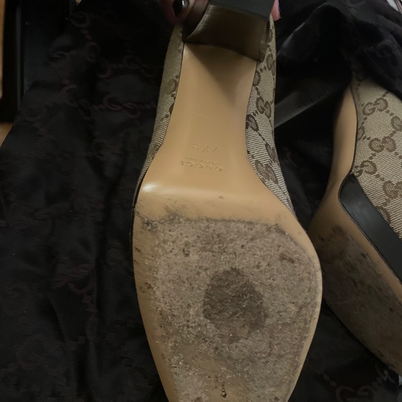 Original GG Gucci closed toe heels - Picture 10 of 12